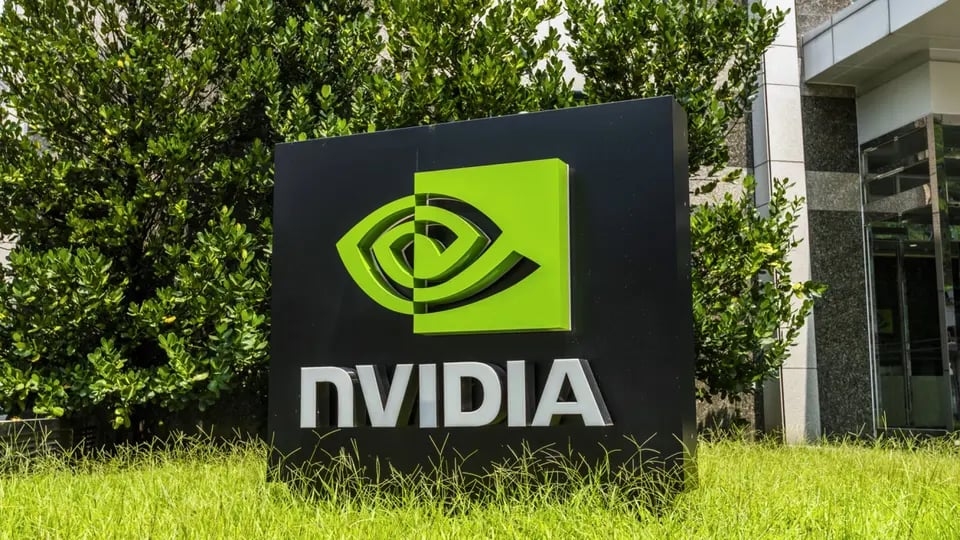 Nvidia Loses $384 Billion in Market Value Amid DeepSeek’s Success 