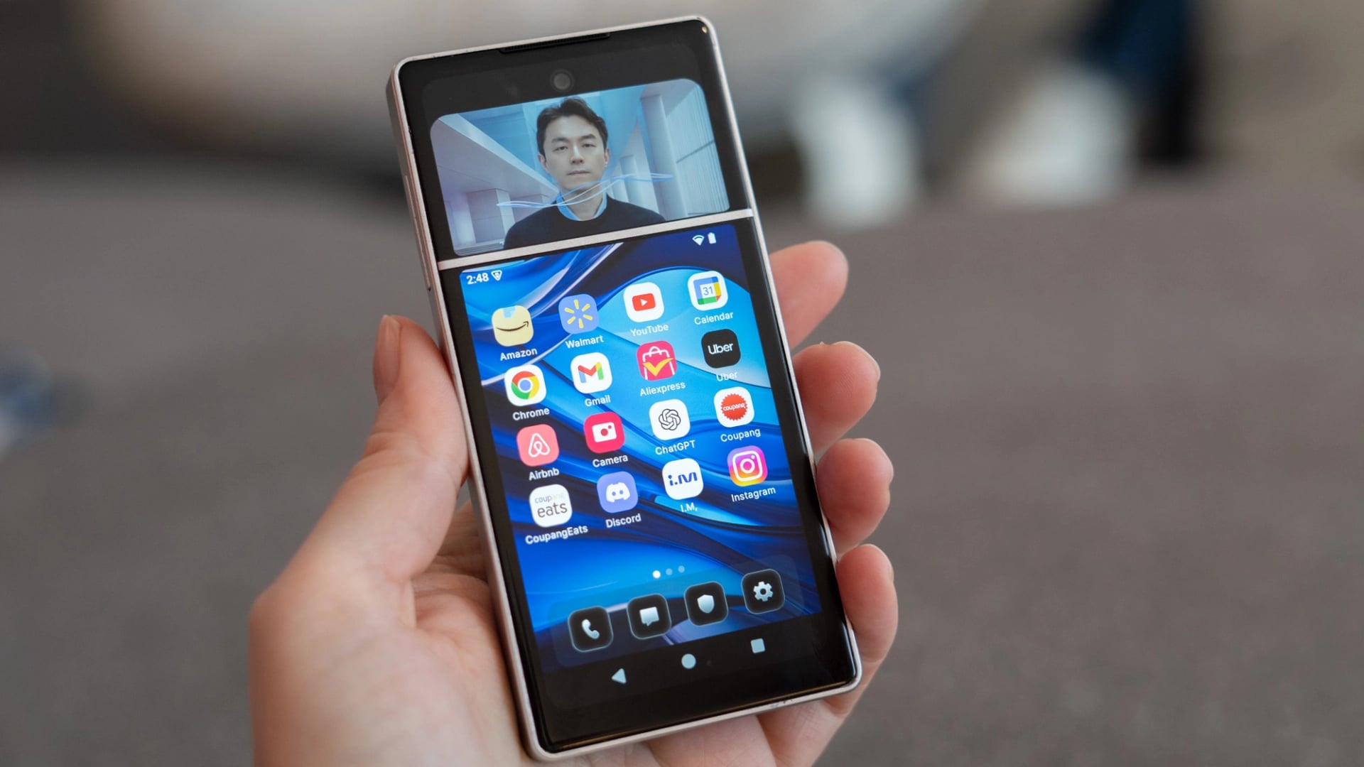 Newnal Compact Dual-Screen AI Smartphone: The Future of Mobile?