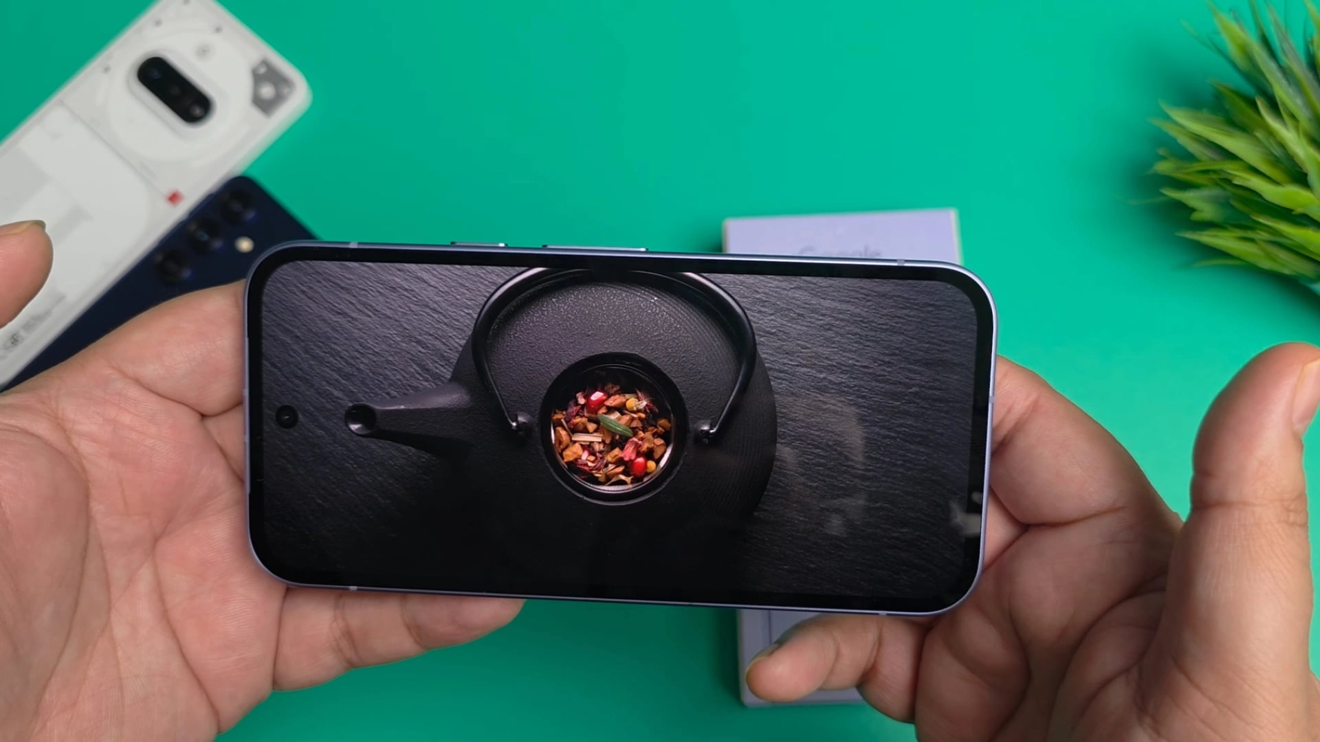 Google Pixel 9a Review: Video Unboxing, First Tests and Photo Samples