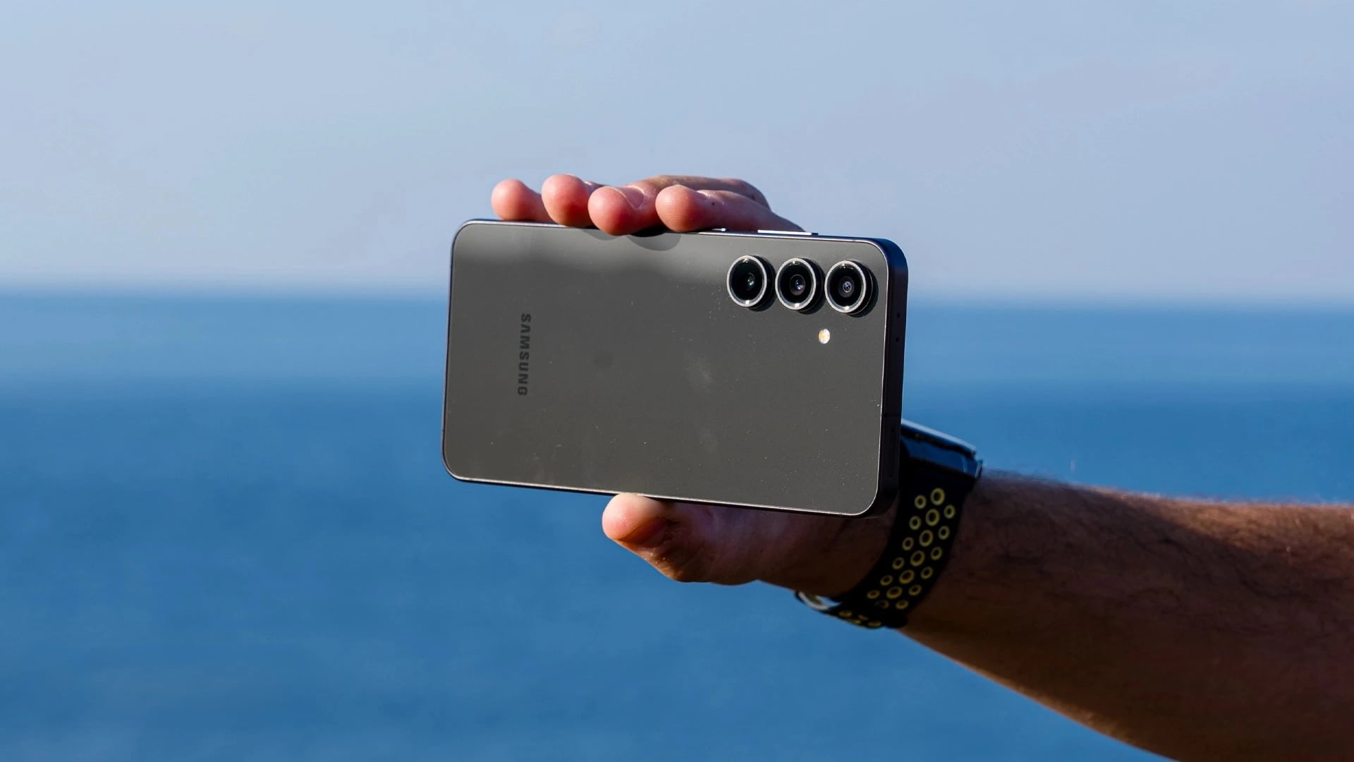 📱 Rumor: Galaxy S25 FE may get Dimensity 9400 instead of Exynos 2400e